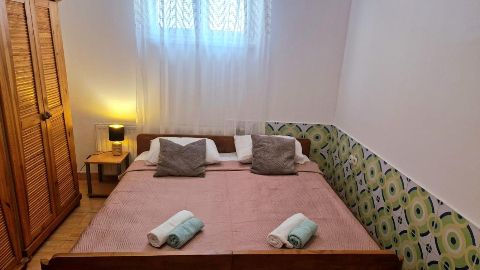 Apartment Stari *